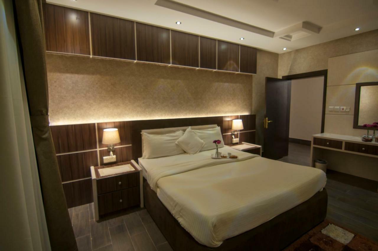Elite Suites Hotel - Al Muruj Эр-Рияд Экстерьер фото