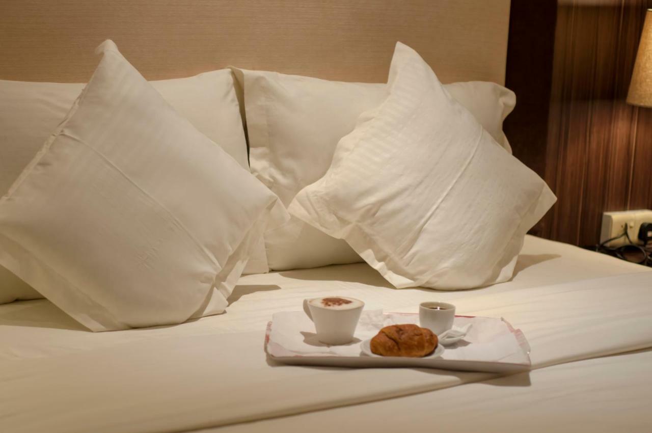 Elite Suites Hotel - Al Muruj Эр-Рияд Экстерьер фото