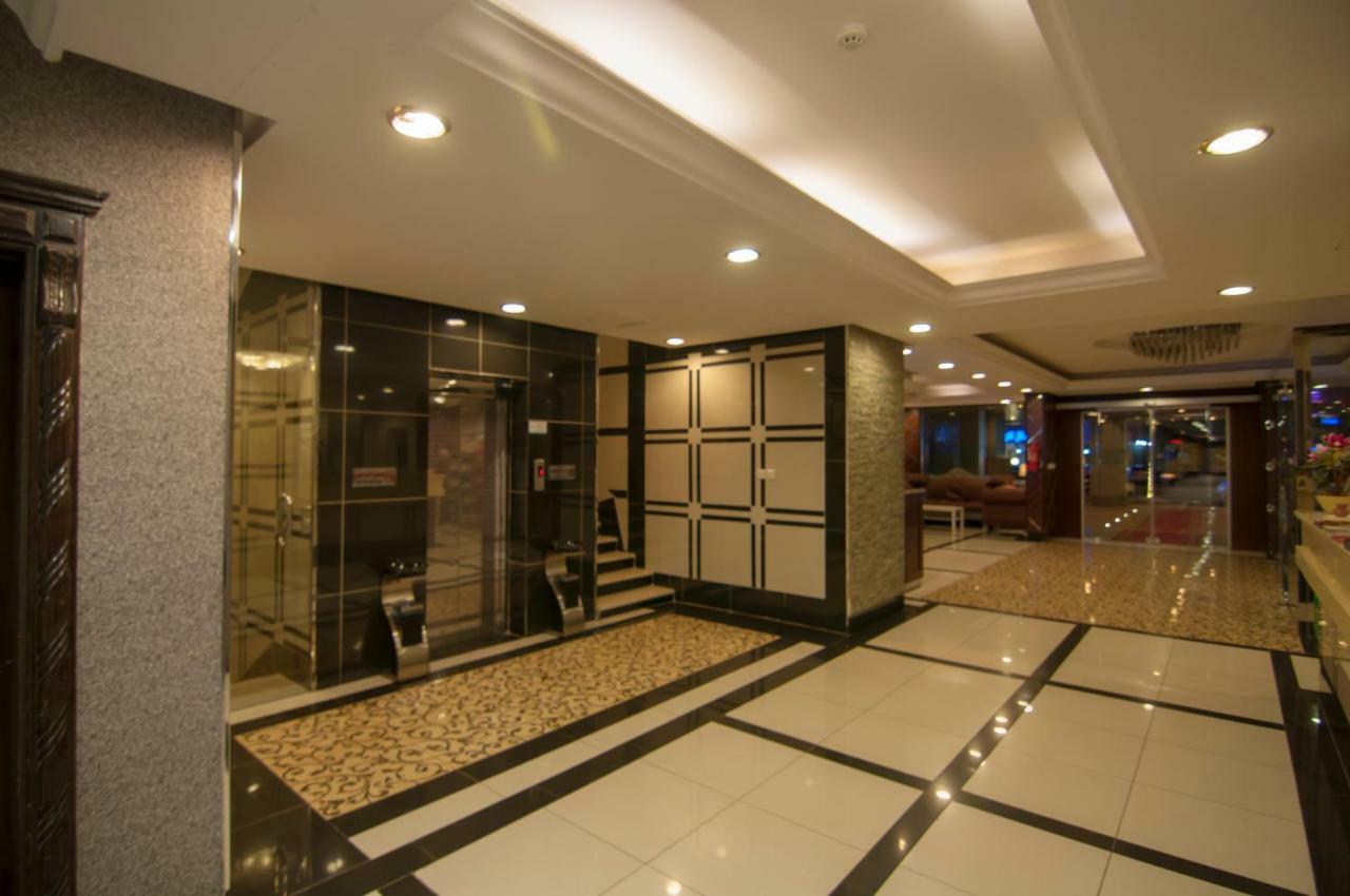 Elite Suites Hotel - Al Muruj Эр-Рияд Экстерьер фото