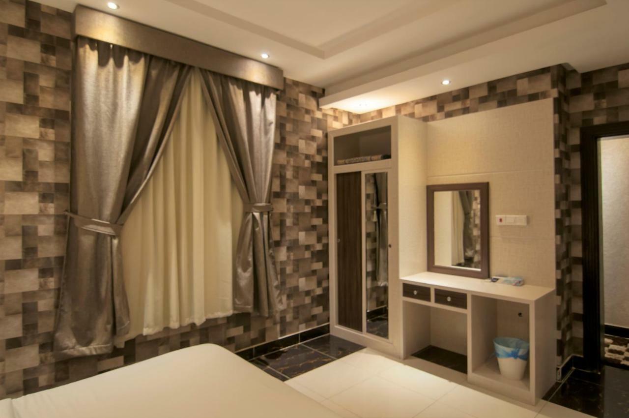 Elite Suites Hotel - Al Muruj Эр-Рияд Экстерьер фото