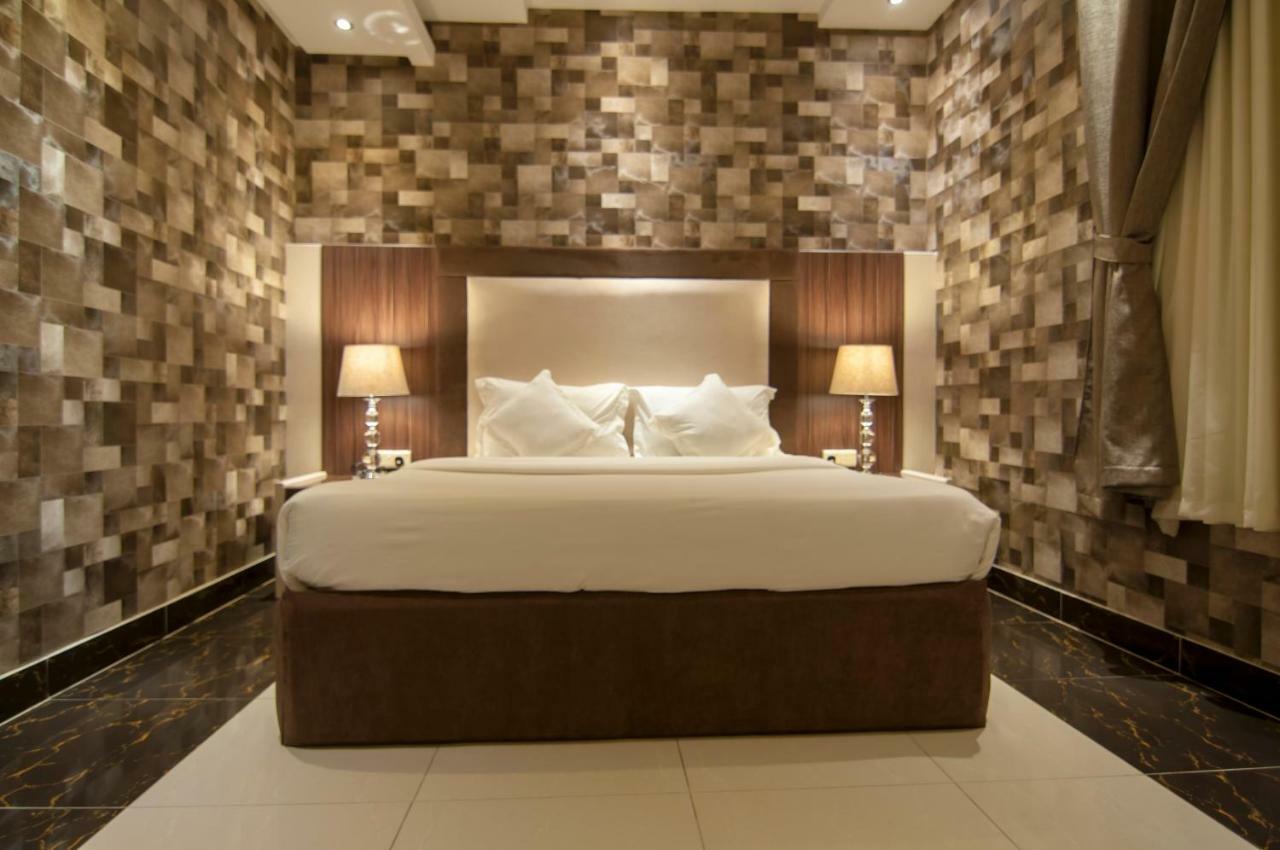 Elite Suites Hotel - Al Muruj Эр-Рияд Экстерьер фото