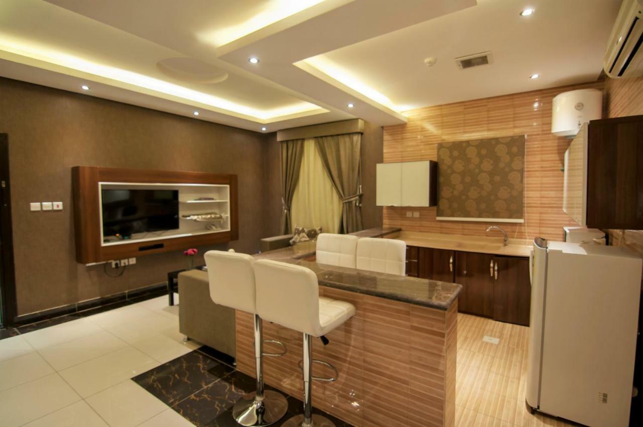 Elite Suites Hotel - Al Muruj Эр-Рияд Экстерьер фото